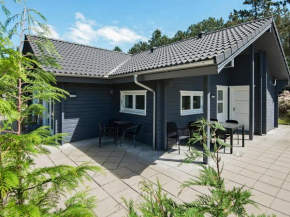 Quaint Holiday Home in Ebeltoft with Whirlpool